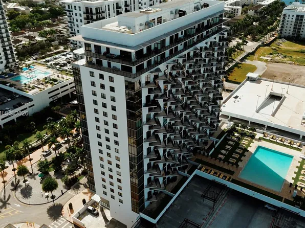 5252 NW 85th Ave APT 1409, Doral, FL 33166