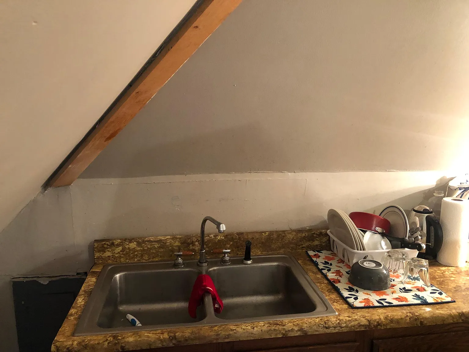 2 bed, 1200 sqft, $900 — Photo 4