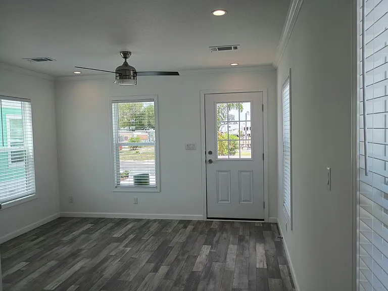 Sunshine MH & RV Resort — Photo 120