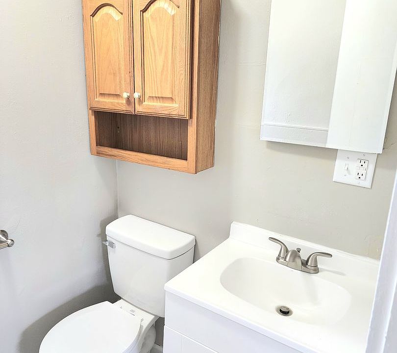1st image of N8753 Lakeshore Dr #4