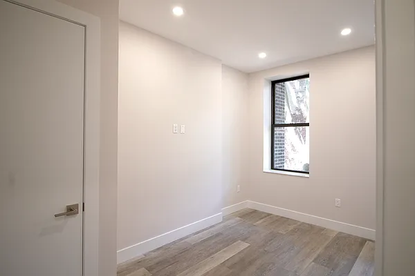 Rented by Harlem Lofts | media 11