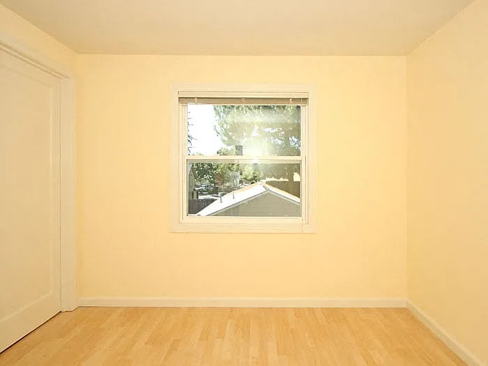 457 Forest Ave — Photo 9