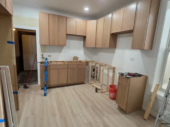 1311 W Ohio St, Chicago, IL