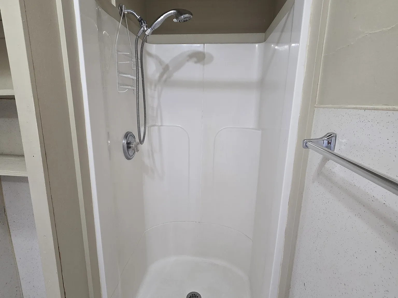 1 bed, 500 sqft, $600 — Photo 2