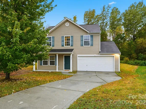 1825 Remick Ct, Charlotte, NC 28214