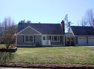 23 Oakview Rd, Sandy Hook, CT 06482