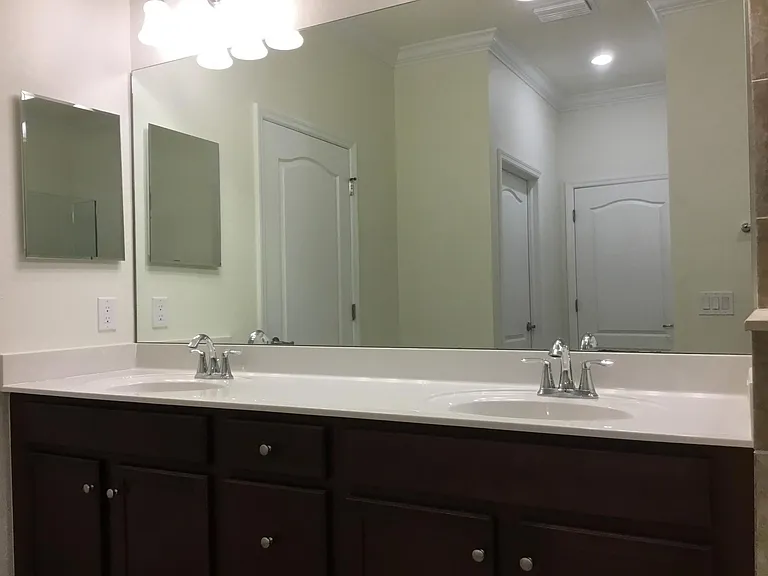 1611 Parnell Ct — Photo 14