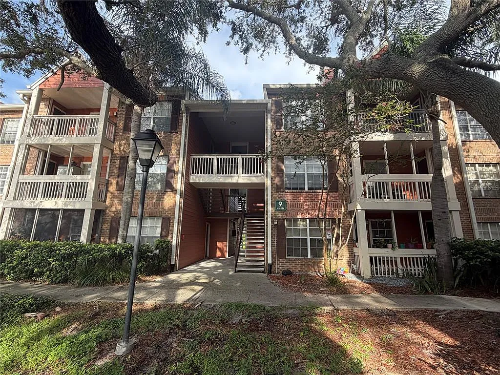 1 bed, 1.0 bath, 642 sqft, $1,475 — Photo 1
