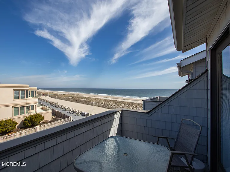 900 Ocean Ave #24 — Photo 42