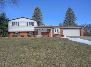 1932 Alton Cir, Commerce Township, MI
