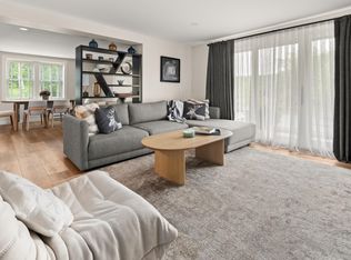 2366 Mountain Rd #1, Stowe, VT 05672