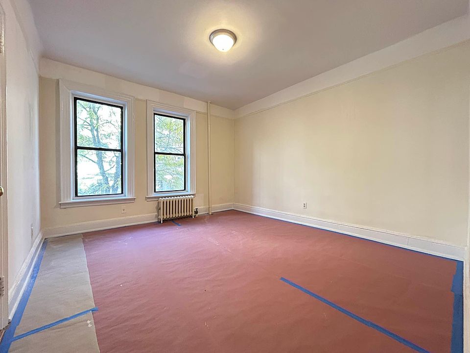 1st image of 226 W 108th St APT 2D