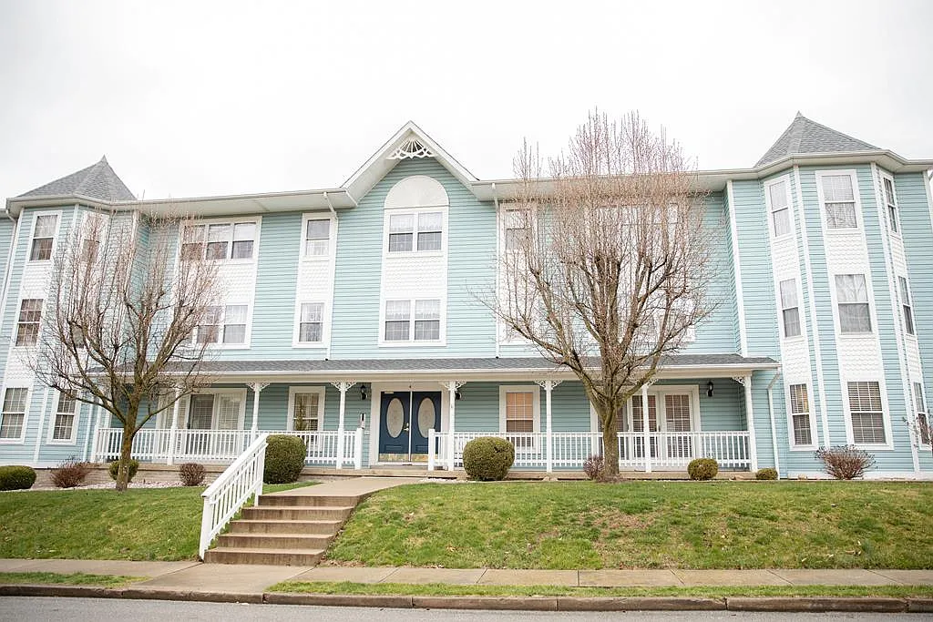 4 Poplar Ave., Unit 1 photo 1
