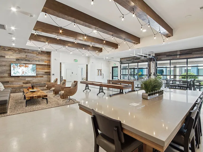 Palms Luxury Apartments — Photo 34