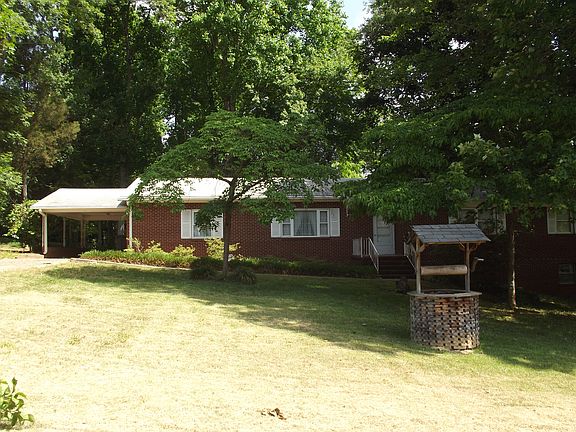 2nd image of 595 Ocala Dr