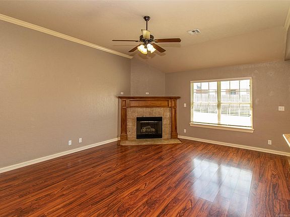3rd image of 3313 E Jersey St