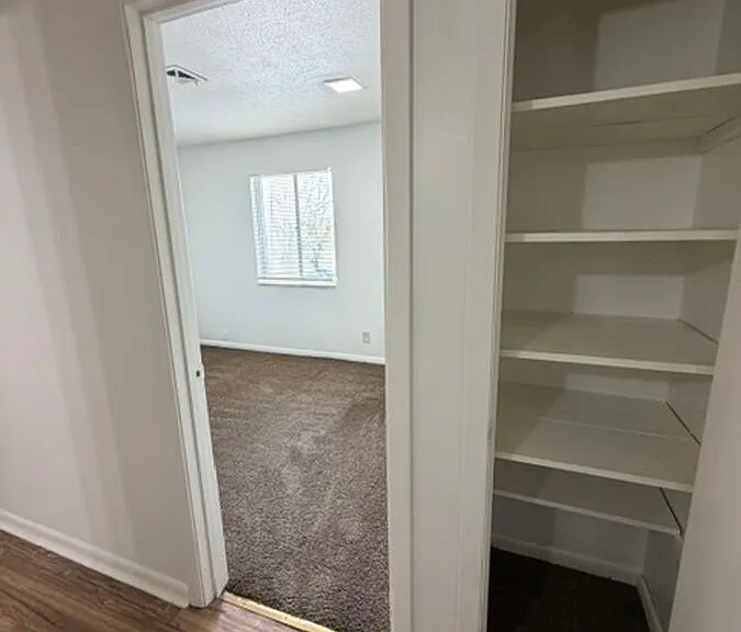 2113 Ottawa St #204C — Photo 30