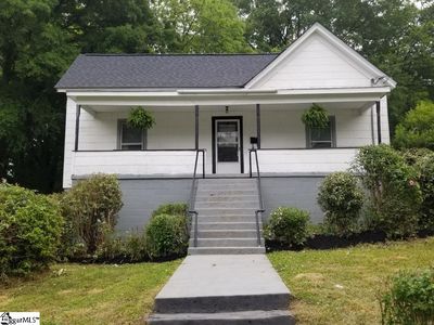 807 W Hampton St, Laurens, SC, 29360
