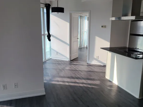 50 Absolute Ave, Mississauga, ON