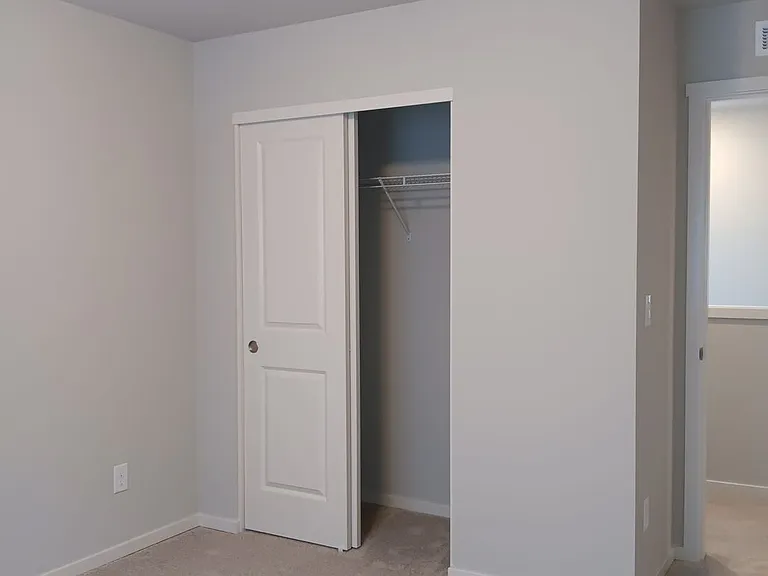 610 Pickering Ln — Photo 21