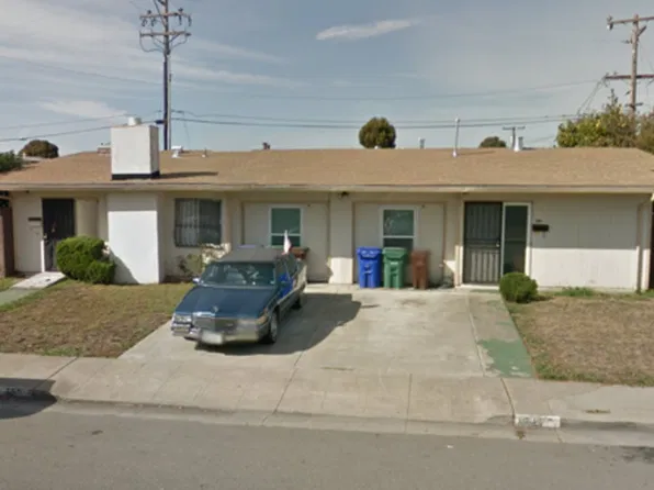 527 S 49th St, Richmond, CA 94804