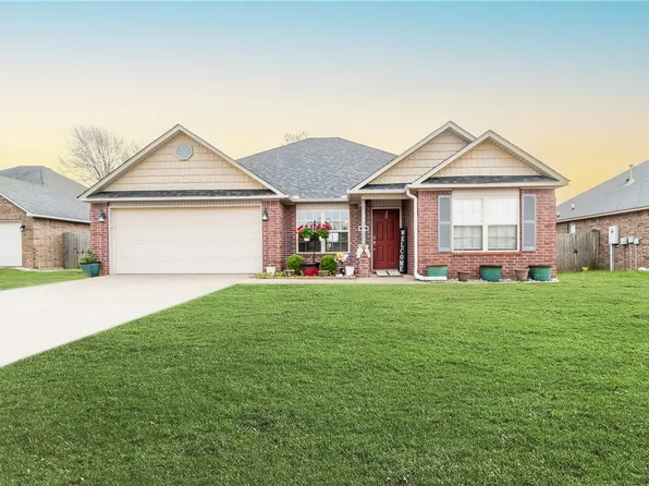 404 E Laurel Ave, Rogers, AR 72758