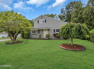 36 Vivian Ct, Howell, NJ 07731