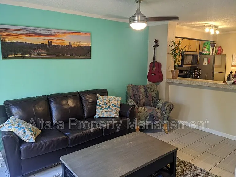 2880 S Locust St #N100 — Photo 7