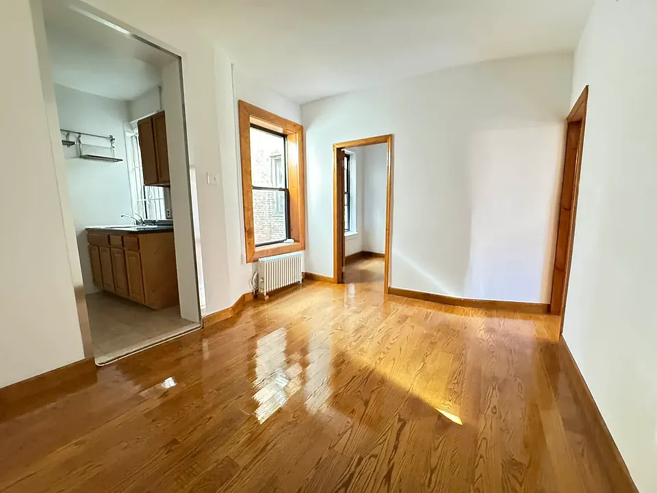 530 E 13th St #3FW