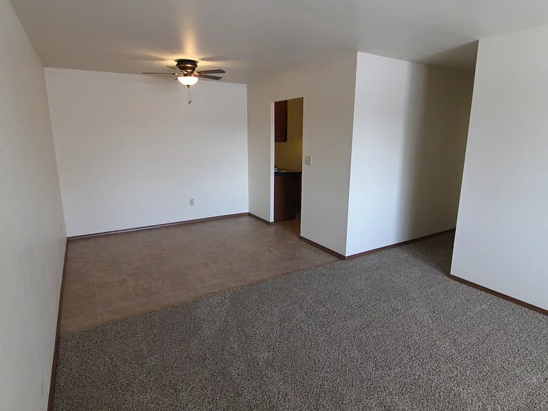 Wyndham Place Apartments — Photo 16