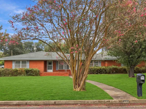 600 Woodcrest Ln, Longview, TX 75601