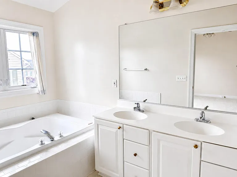 43061 Golf View Dr — Photo 9
