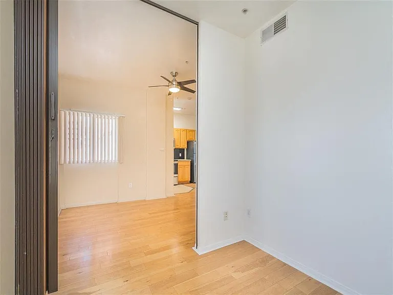 7th Street living area