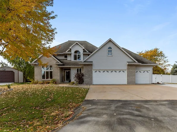 337 Forest View Rd, Oshkosh, WI 54904