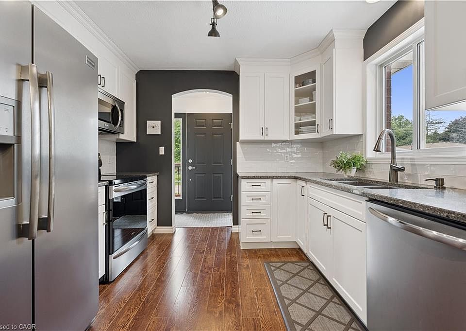 1st image of 4 George St