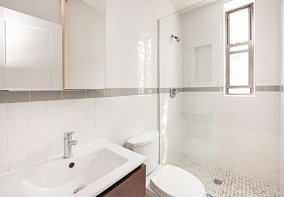4th image of 9 E 118th St APT 5D