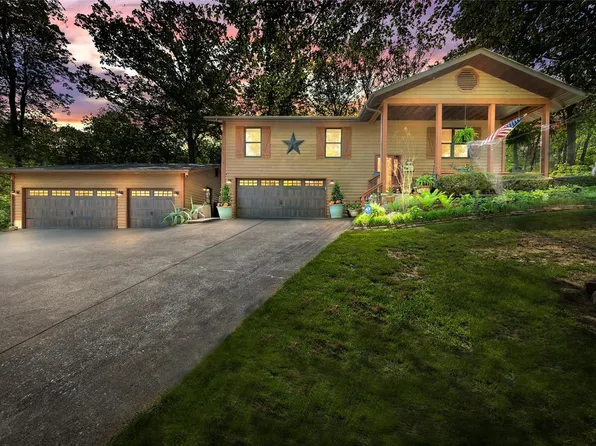 13375 Lakewood Dr, Sainte Genevieve, MO 63670