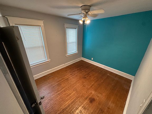 3rd image of 218 E Knight Ave Floor 2