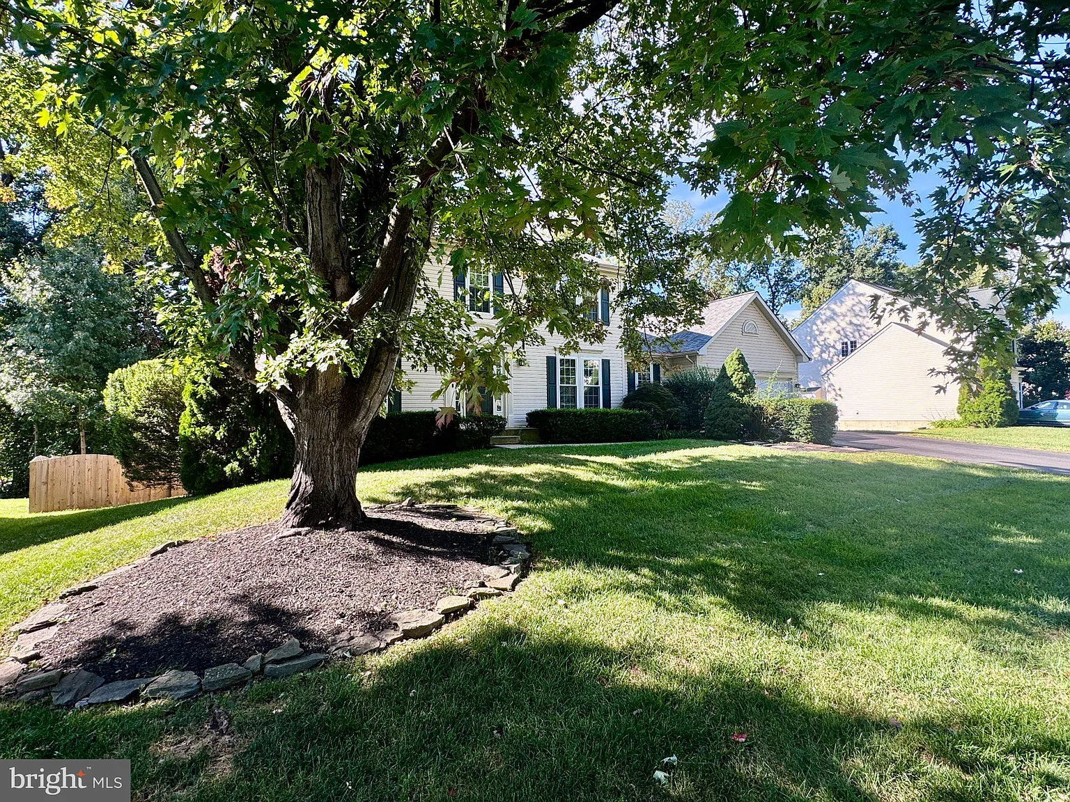 4 bed, 3.5 bath, 2888 sqft, $3,450 — Photo 3