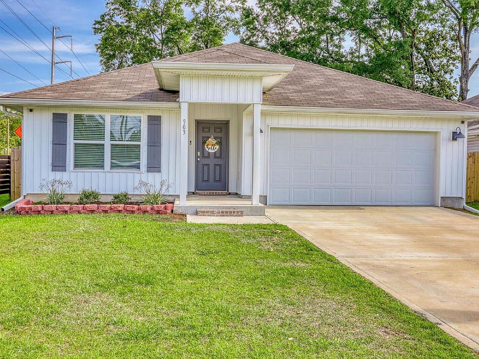 1st image of 903 Lovebird Ct