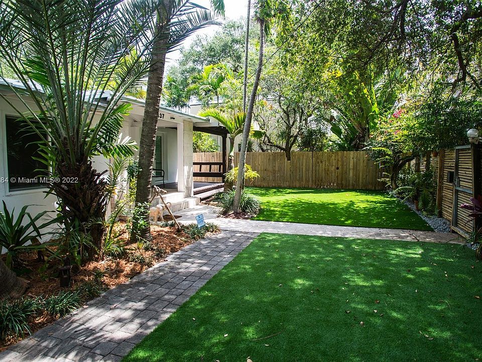 1st image of 2537 Tequesta Ln