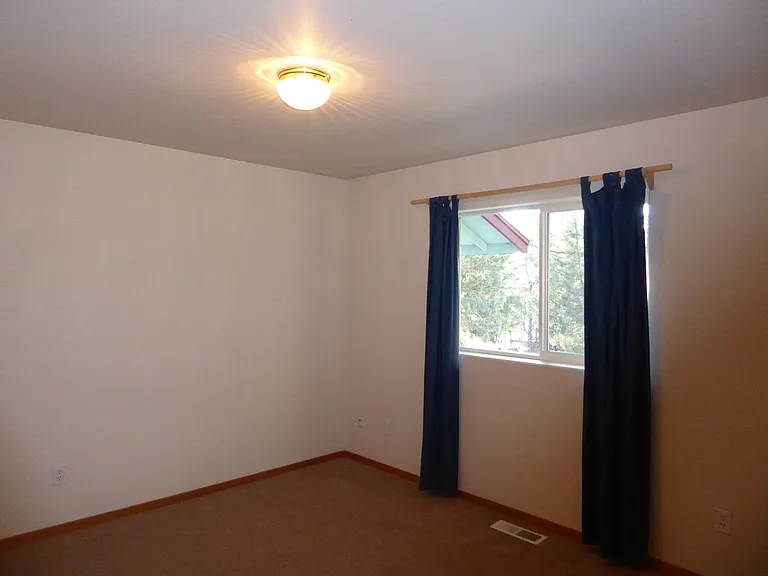1496 NW Portland Ave — Photo 25