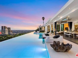 1240 Shadow Hill Way, Beverly Hills, CA 90210