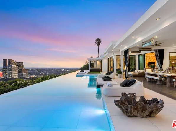 1240 Shadow Hill Way, Beverly Hills, CA 90210