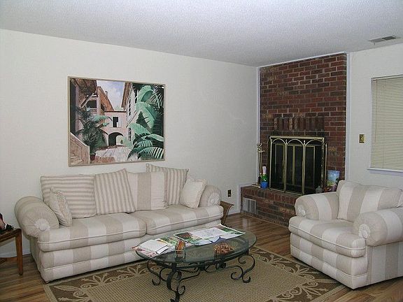 2nd image of 9026 McAlpine Cove Ct