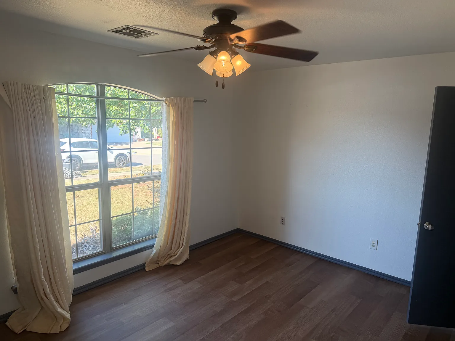 3 bed, 1505 sqft, $1,700 — Photo 3