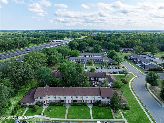 3rd image of 604 Ezara Ct