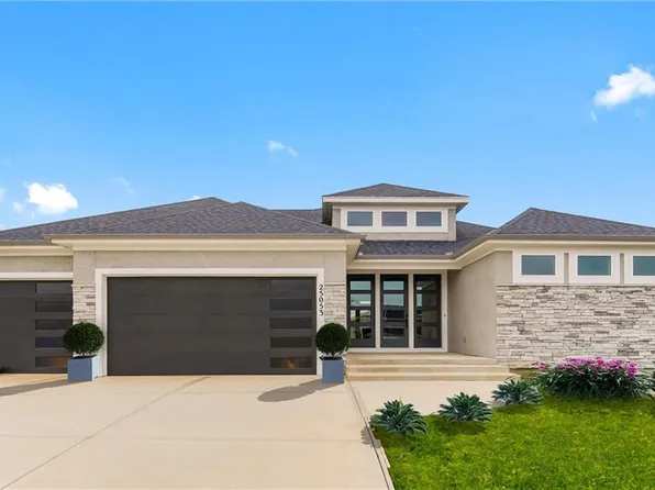 25053 W 112th St, Olathe, KS 66061