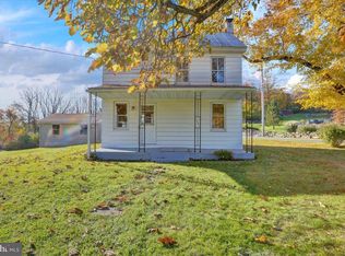 98 Mountain Top Rd, Wernersville, PA 19565