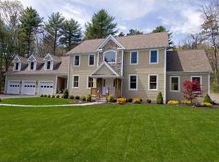 3 Lawrence Pond Ln, Sandwich, MA 02563